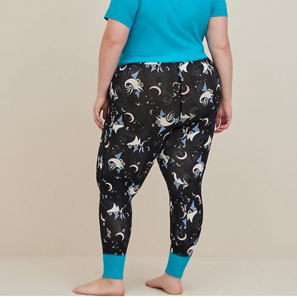 ➕Torrid Disney The Nightmare Before Christmas
Zero Pants - Picture 5 of 5